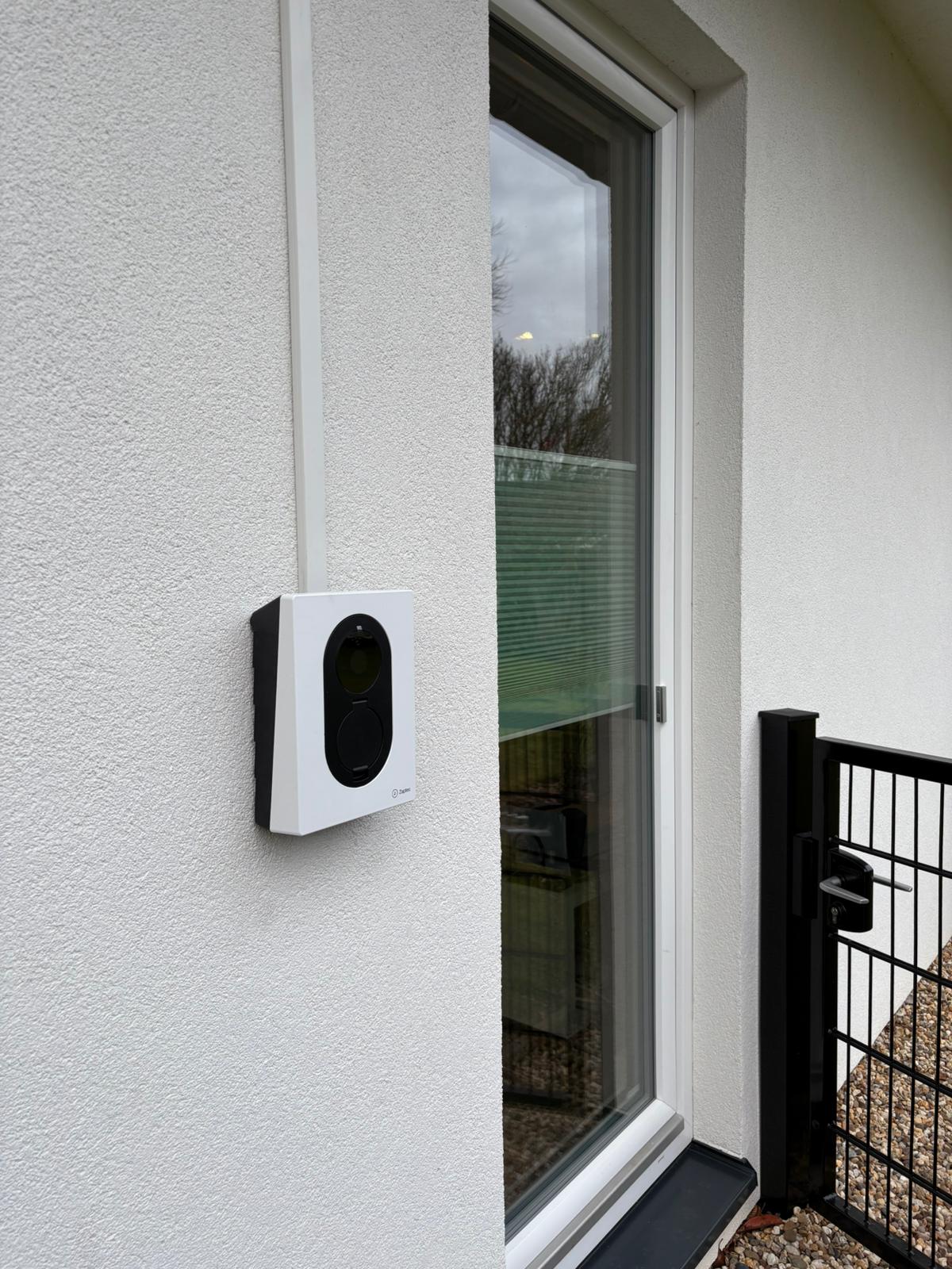 Laadpalen voor EV - E.C.A.I. elektricien Reuver Venlo Limburg